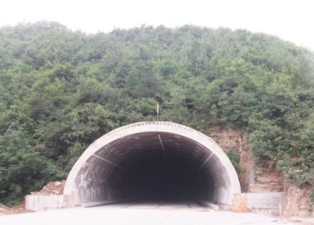 陕西包茂高速隧道内消防管道防冻保温及最权威的控制系统 